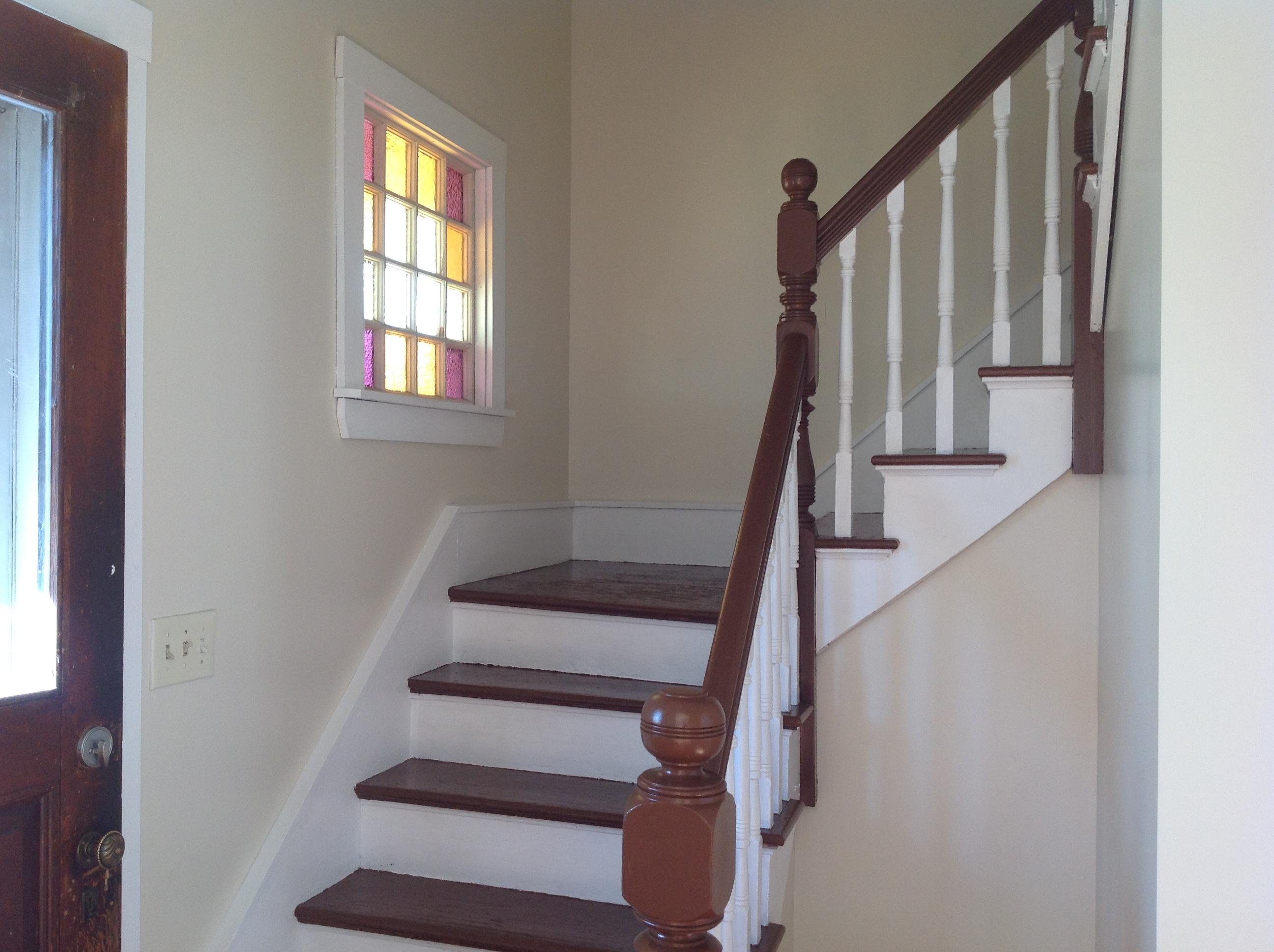 11 Pearl Street Waterville, ME 04901 - Photo 13 of 19 11 - stairway