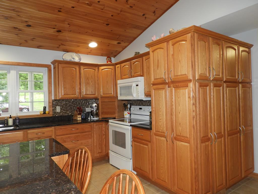 316 Trim Road Morrisonville, NY 12962 - Photo 20 of 39 Gallery Image 20