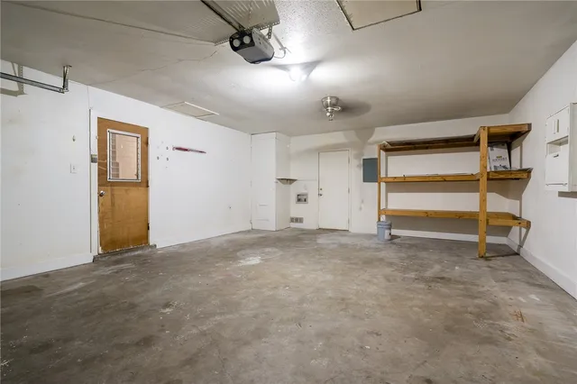 $1,800 | 1305 Peterson Drive, Corpus Christi, TX 78412