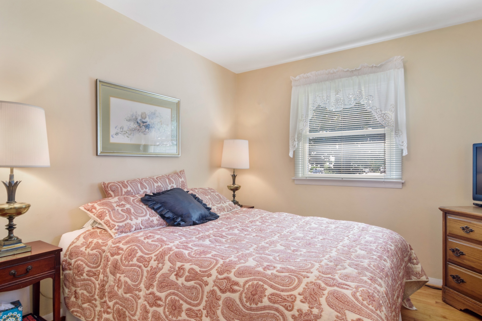 2150 Shermer Road Northbrook, IL 60062 - Photo 9 of 24 a bedroom with a bed and a window