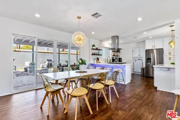 $1,149,000 | 980 North Buttonwillow Circle, Palm Springs, CA 92262
