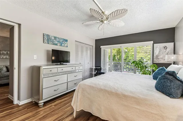 a view of a storage & utility room with washer and dryer