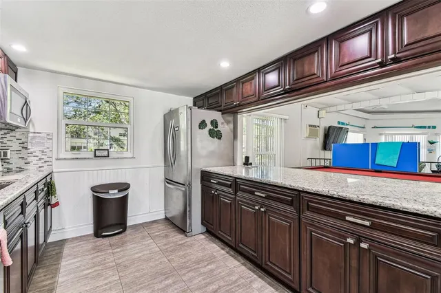 $3,500 | 938 Virginia Street, Unit 208, Dunedin, FL 34698