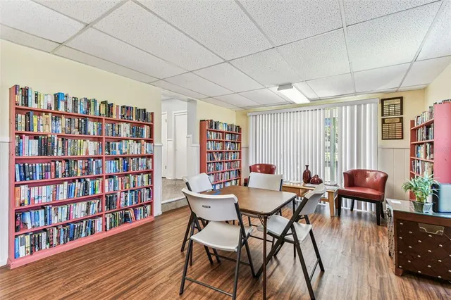 $3,500 | 938 Virginia Street, Unit 208, Dunedin, FL 34698