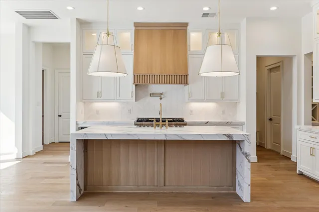 $1,499,000 | 1313 Cheshire Lane, Houston, TX 77018