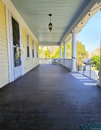 $2,600 | 2770 Academy Street, Unit 1, Oceanside, NY 11572