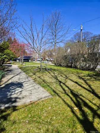 $2,600 | 2770 Academy Street, Unit 1, Oceanside, NY 11572