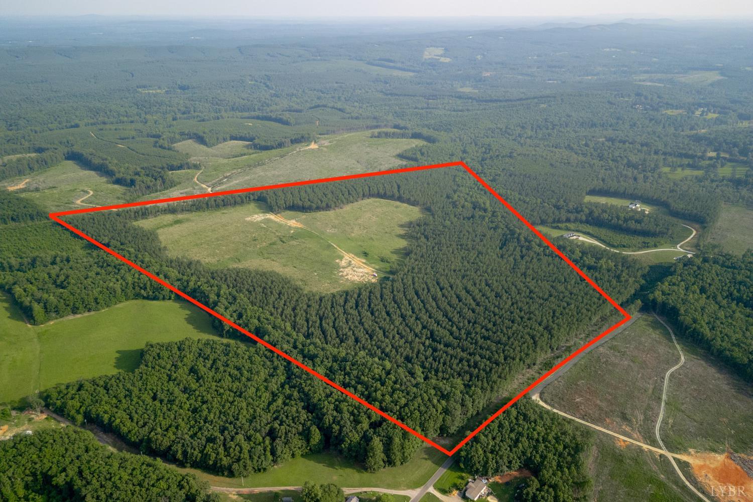 1100 Grandmas Hill Road Amherst, VA 24521 - Photo 3 of 19 a view of a tennis court