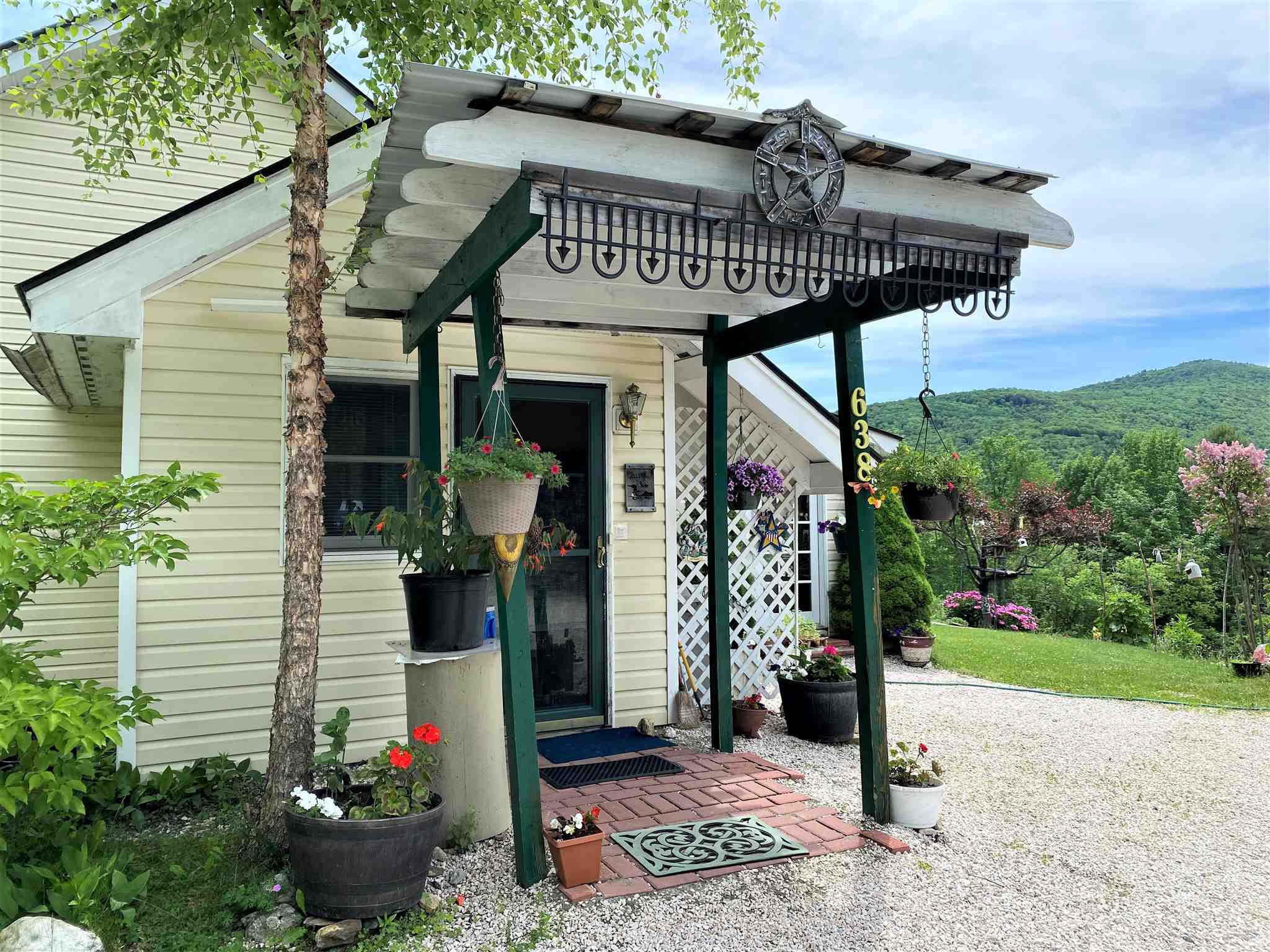 638 North Bridgewater Road Bridgewater, VT 05034 - Photo 2 of 28