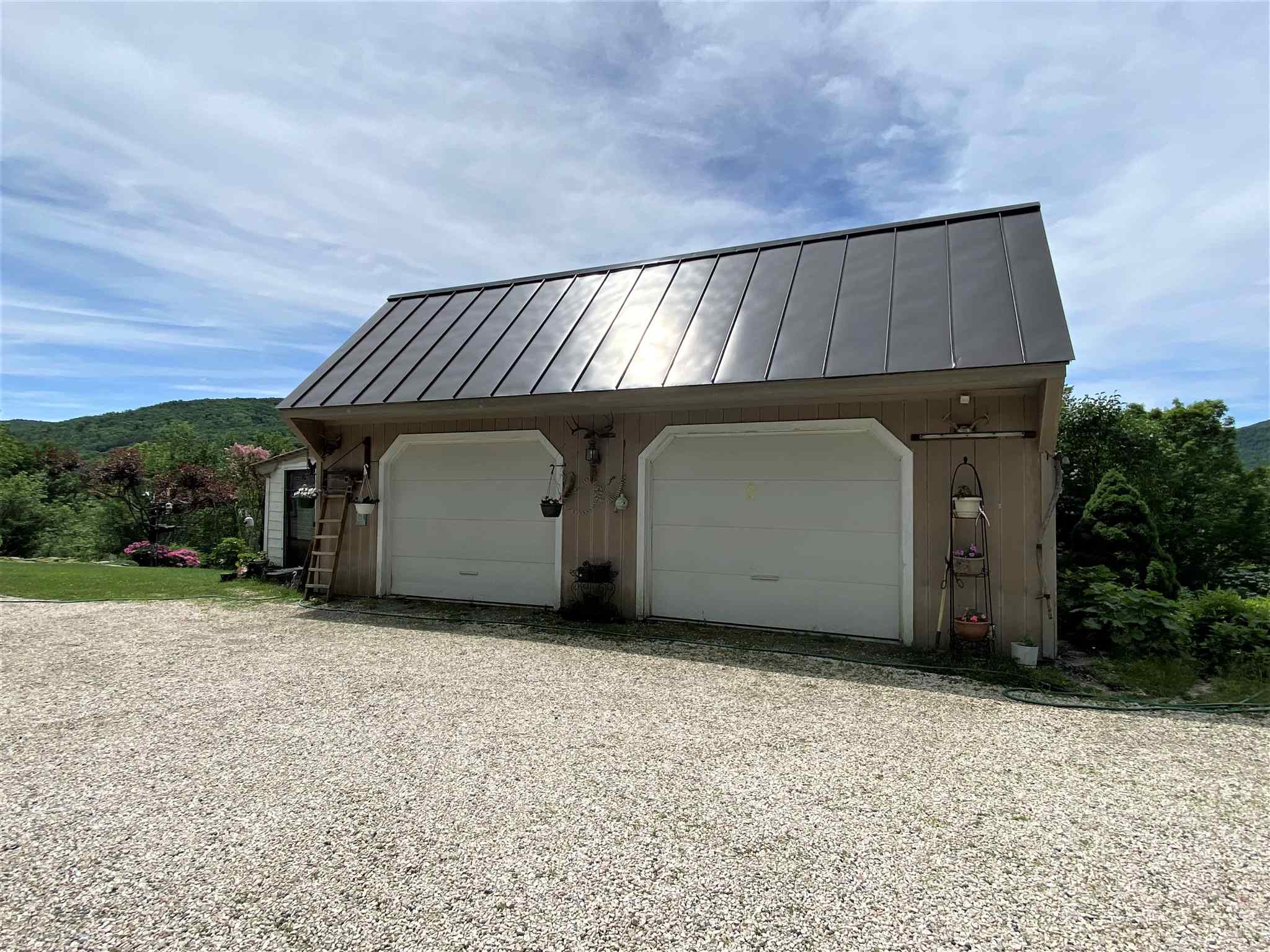638 North Bridgewater Road Bridgewater, VT 05034 - Photo 7 of 28