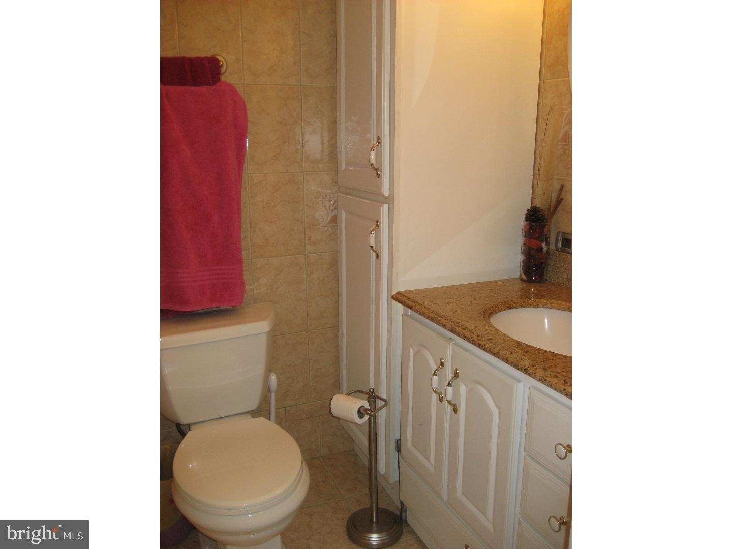 398 Bolton Road Hightstown, NJ 08520 - Photo 16 of 25 Bathroom