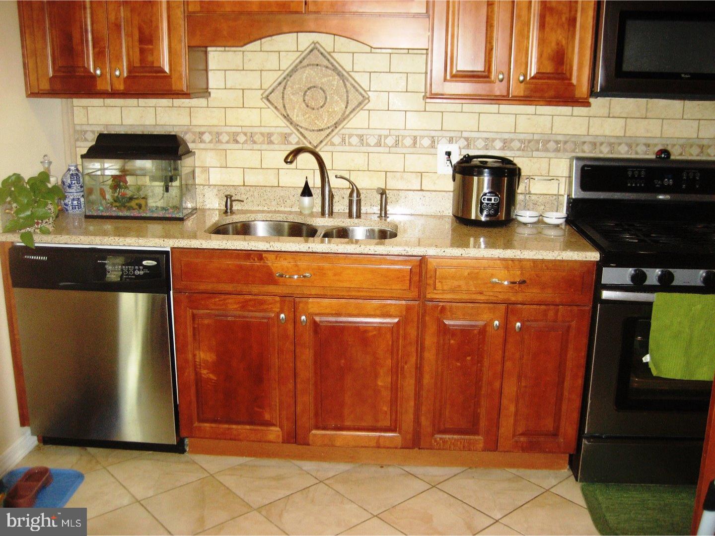 398 Bolton Road Hightstown, NJ 08520 - Photo 3 of 25 Kitchen