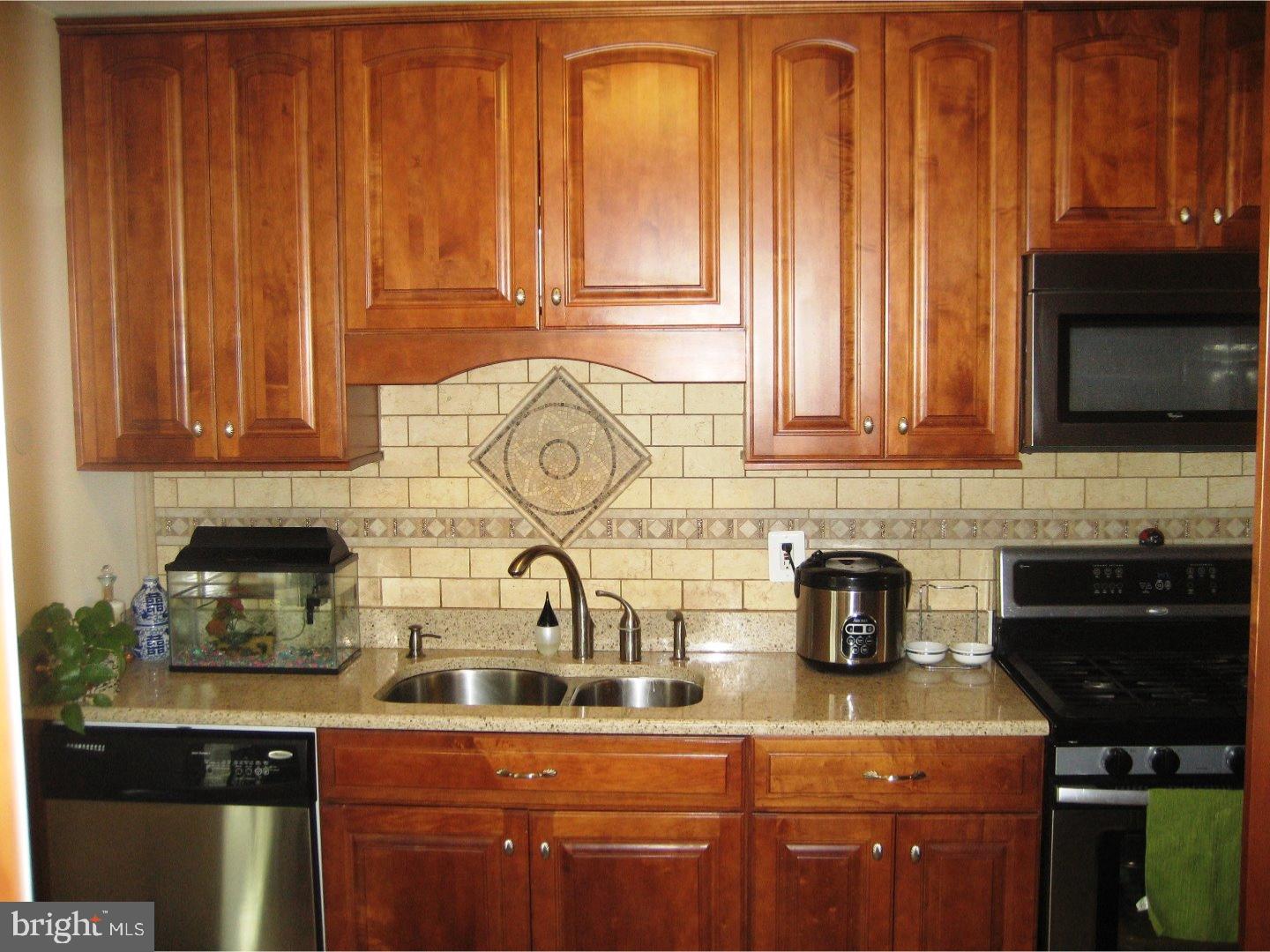 398 Bolton Road Hightstown, NJ 08520 - Photo 5 of 25 Kitchen