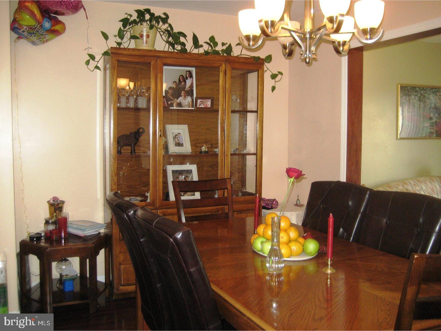 398 Bolton Road Hightstown, NJ 08520 - Photo 7 of 25 Dining Room