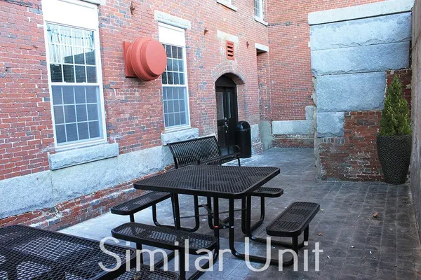 $2,520 | 300 Bedford Street, Unit 515, Manchester, NH 03101