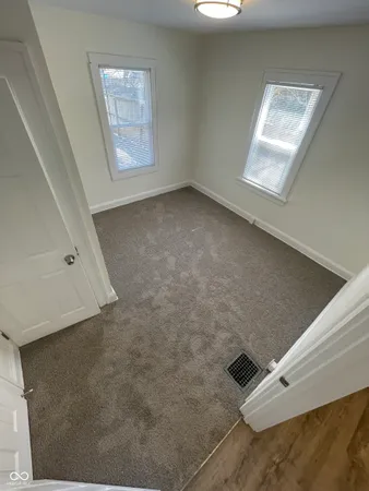 $765 | 927 North Chester Avenue, Indianapolis, IN 46201