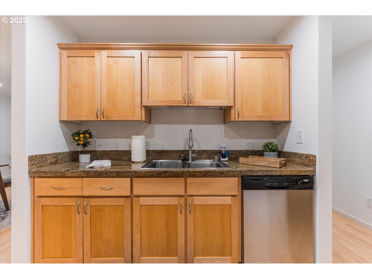 9774 Southwest Tualatin Road Tualatin, OR 97062 - Photo 19 of 22