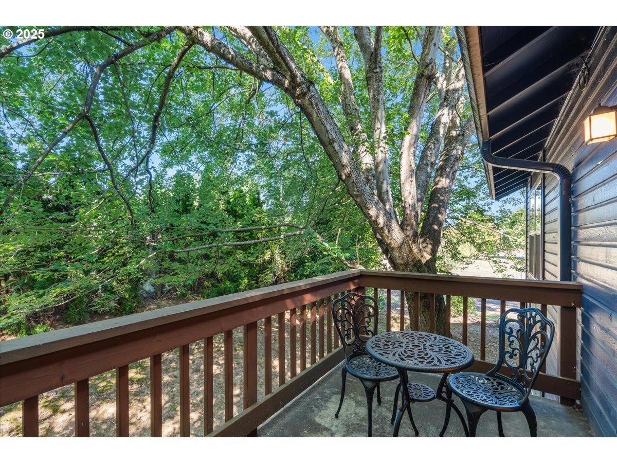 9774 Southwest Tualatin Road Tualatin, OR 97062 - Photo 21 of 22