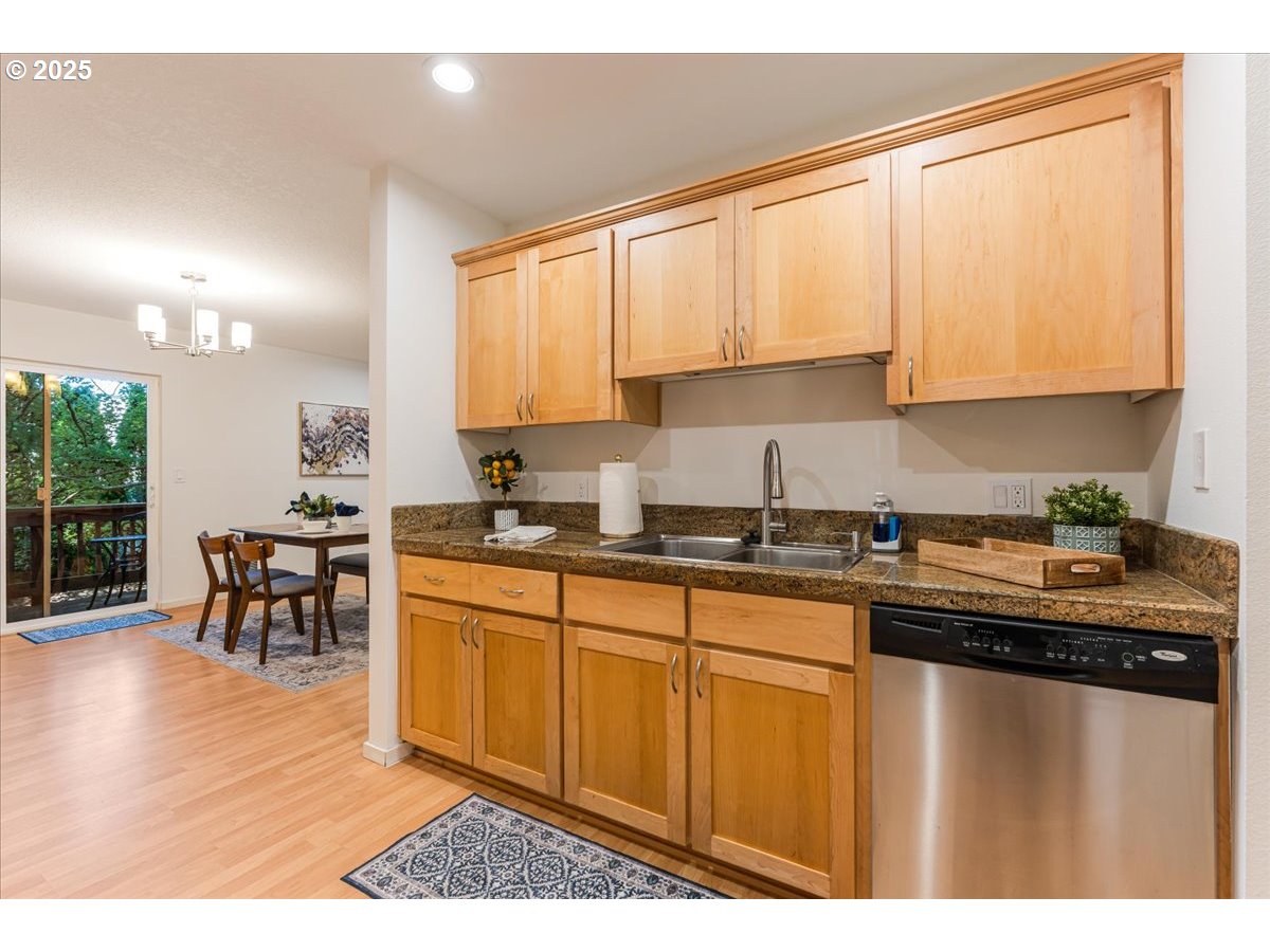 9774 Southwest Tualatin Road Tualatin, OR 97062 - Photo 3 of 22