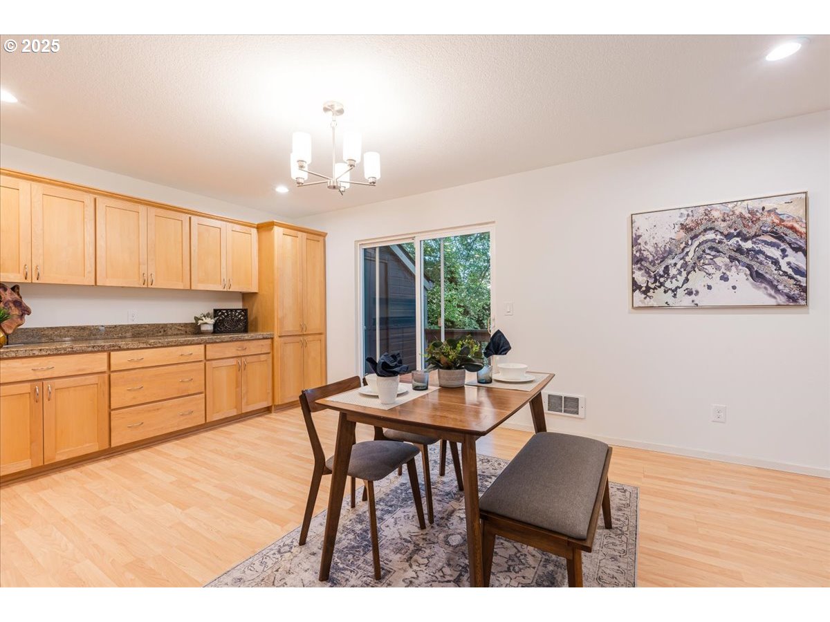 9774 Southwest Tualatin Road Tualatin, OR 97062 - Photo 7 of 22