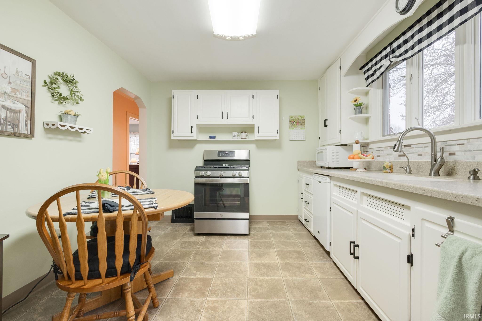 59527 Clover Road Mishawaka, IN 46544 - Photo 24 of 36
