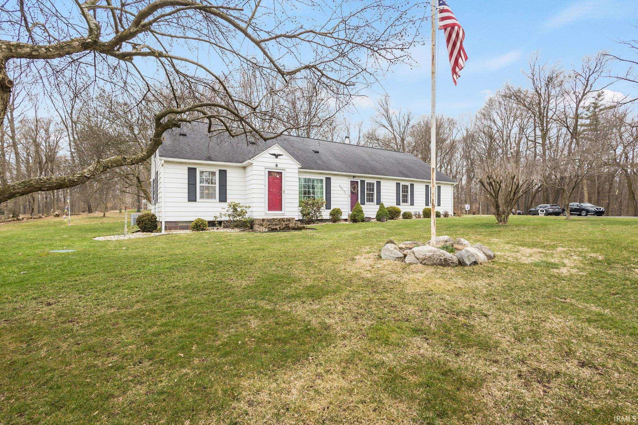 59527 Clover Road Mishawaka, IN 46544 - Photo 9 of 36