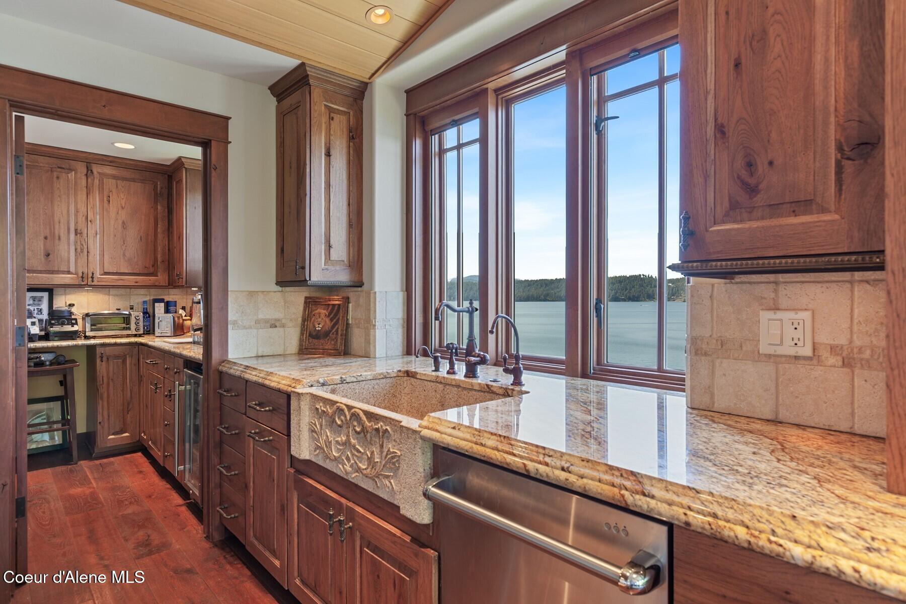 865 East Pine Ridge Drive Harrison, ID 83833 - Photo 14 of 81 Hickory Cabinetry by Huntwood