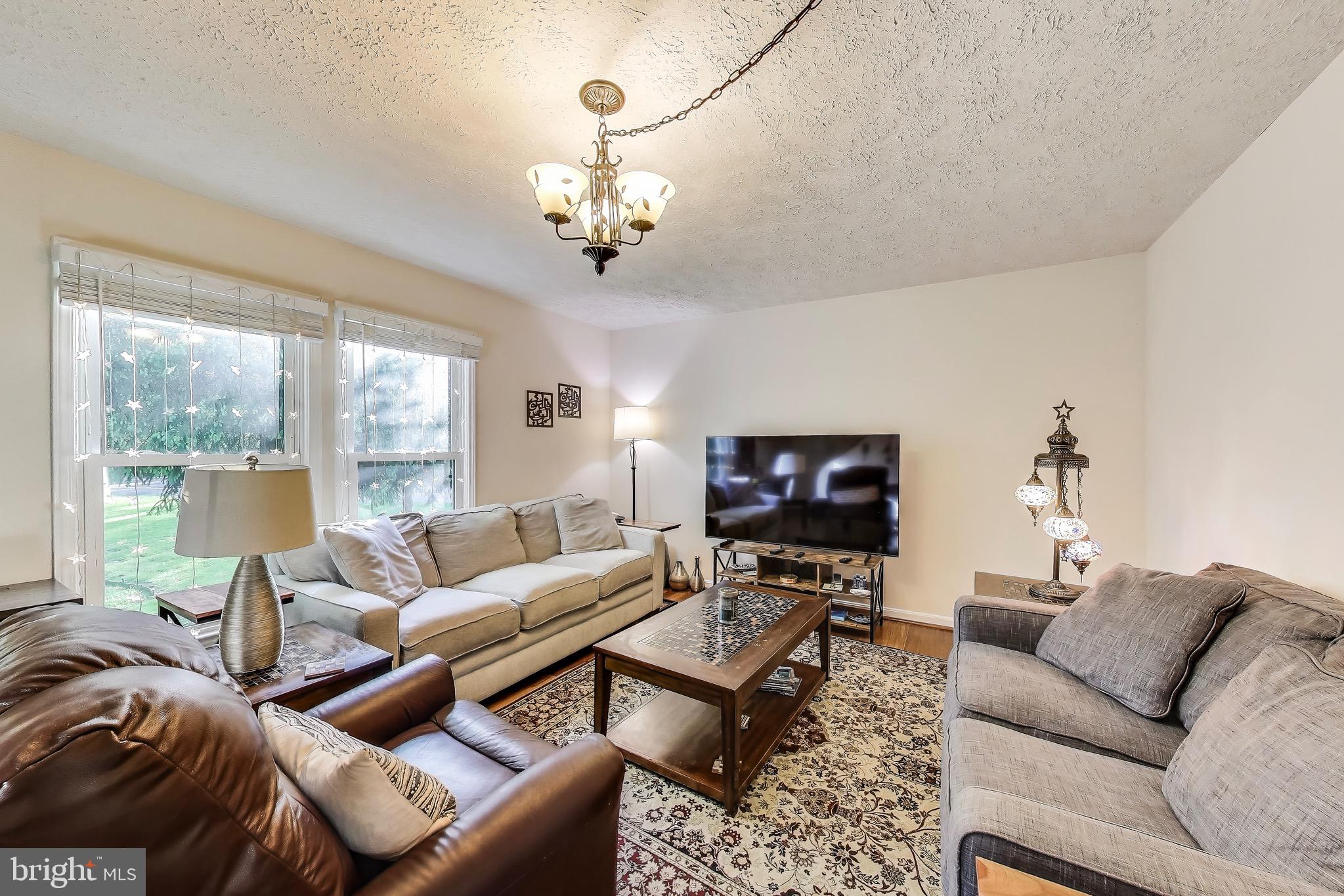 7726 Seven Locks Road Bethesda, MD 20817 - Photo 3 of 35