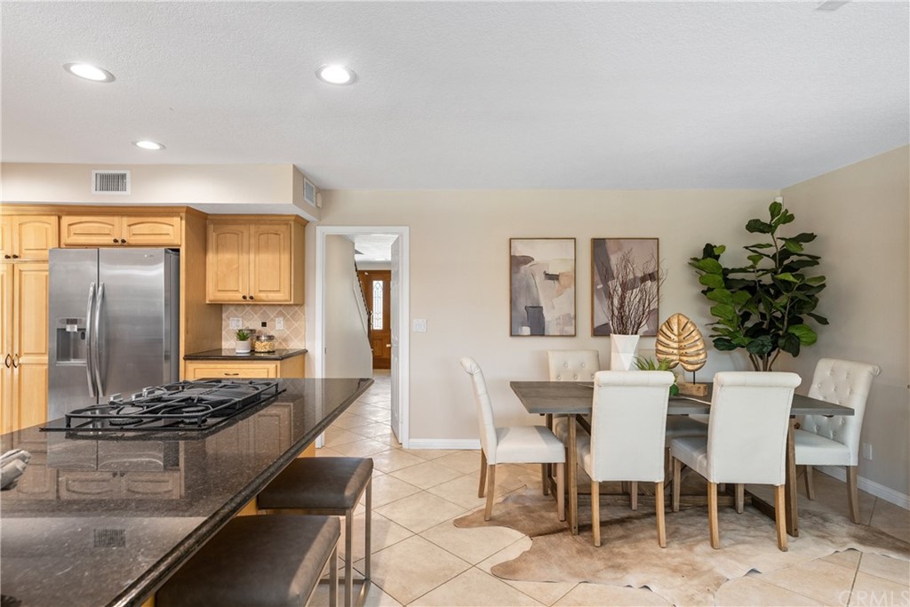 17502 Amaganset Way Tustin, CA 92780 - Photo 18 of 35