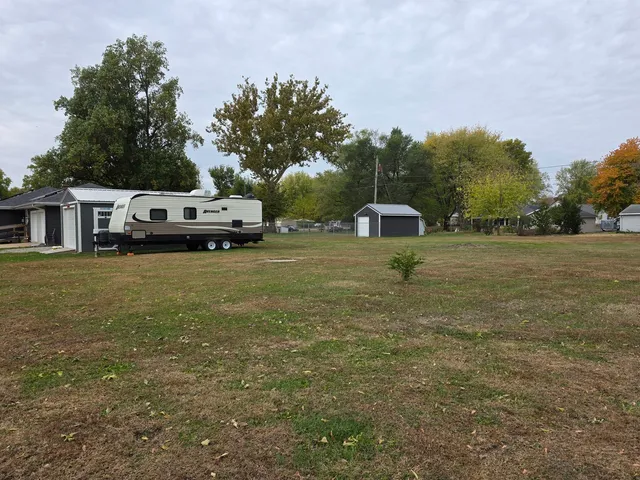 $189,900 | 603 1st Street West, Lyndon, IL 61261