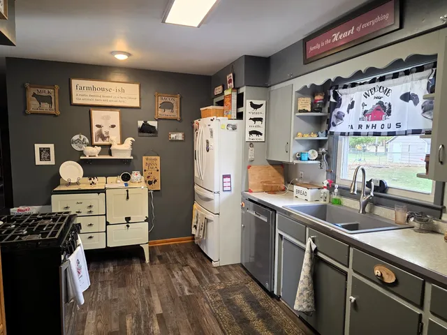 $189,900 | 603 1st Street West, Lyndon, IL 61261