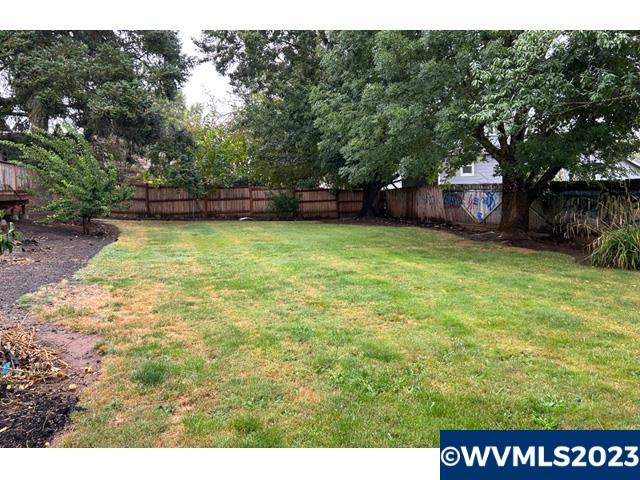 283 Northwest Reed Lane Dallas, OR 97338 - Photo 8 of 28