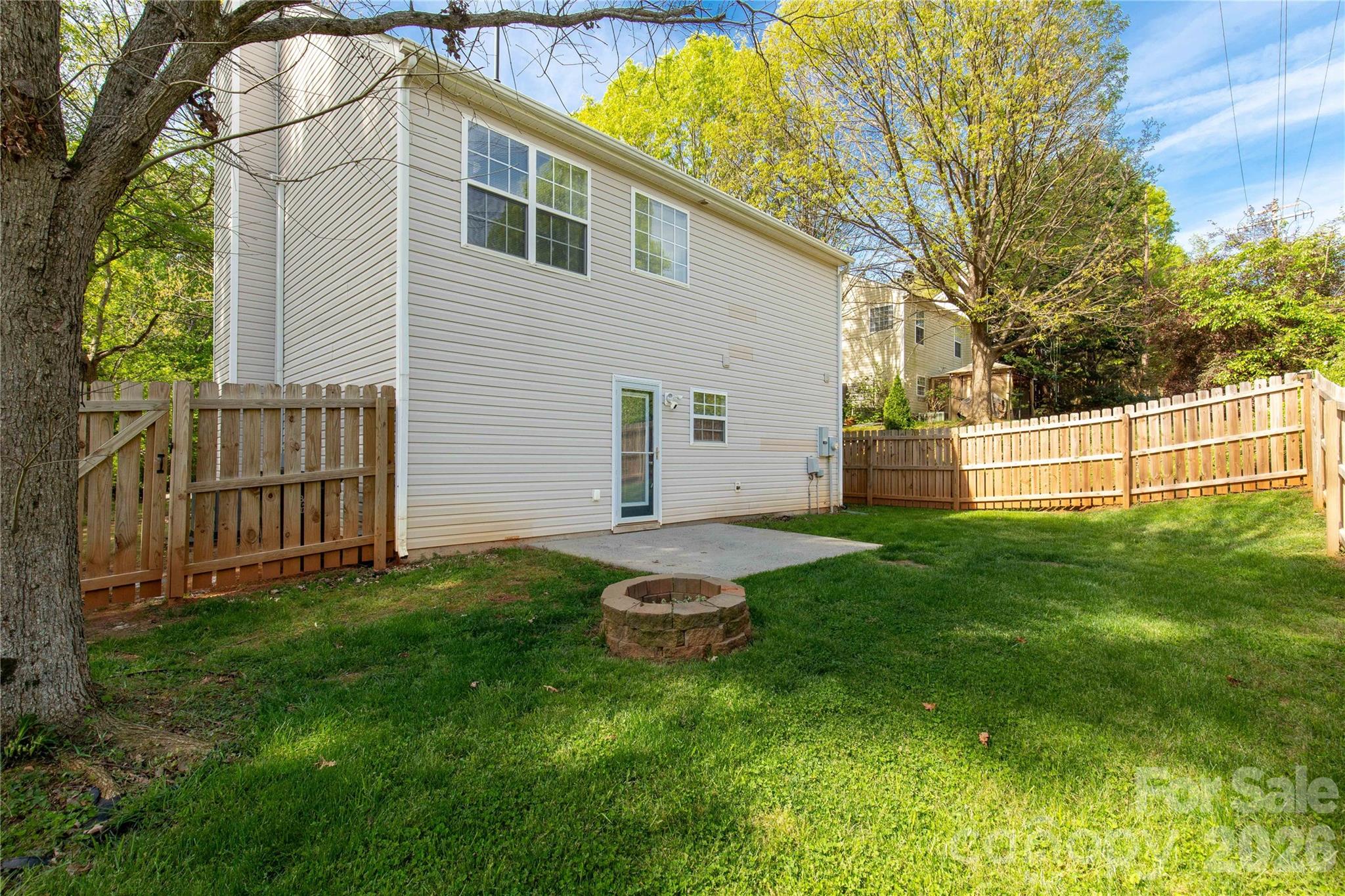 1604 Flagsworth Road Clover, SC 29710 - Photo 5 of 28