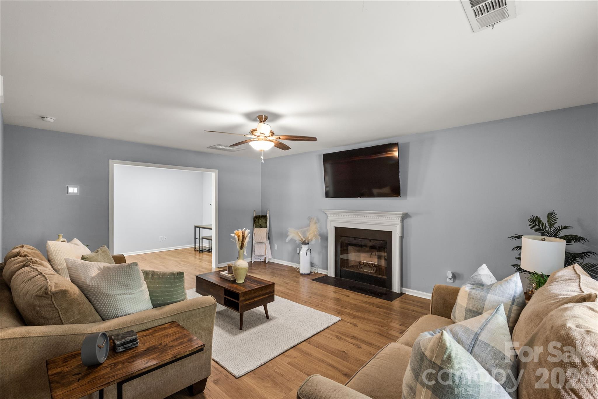 1604 Flagsworth Road Clover, SC 29710 - Photo 6 of 28