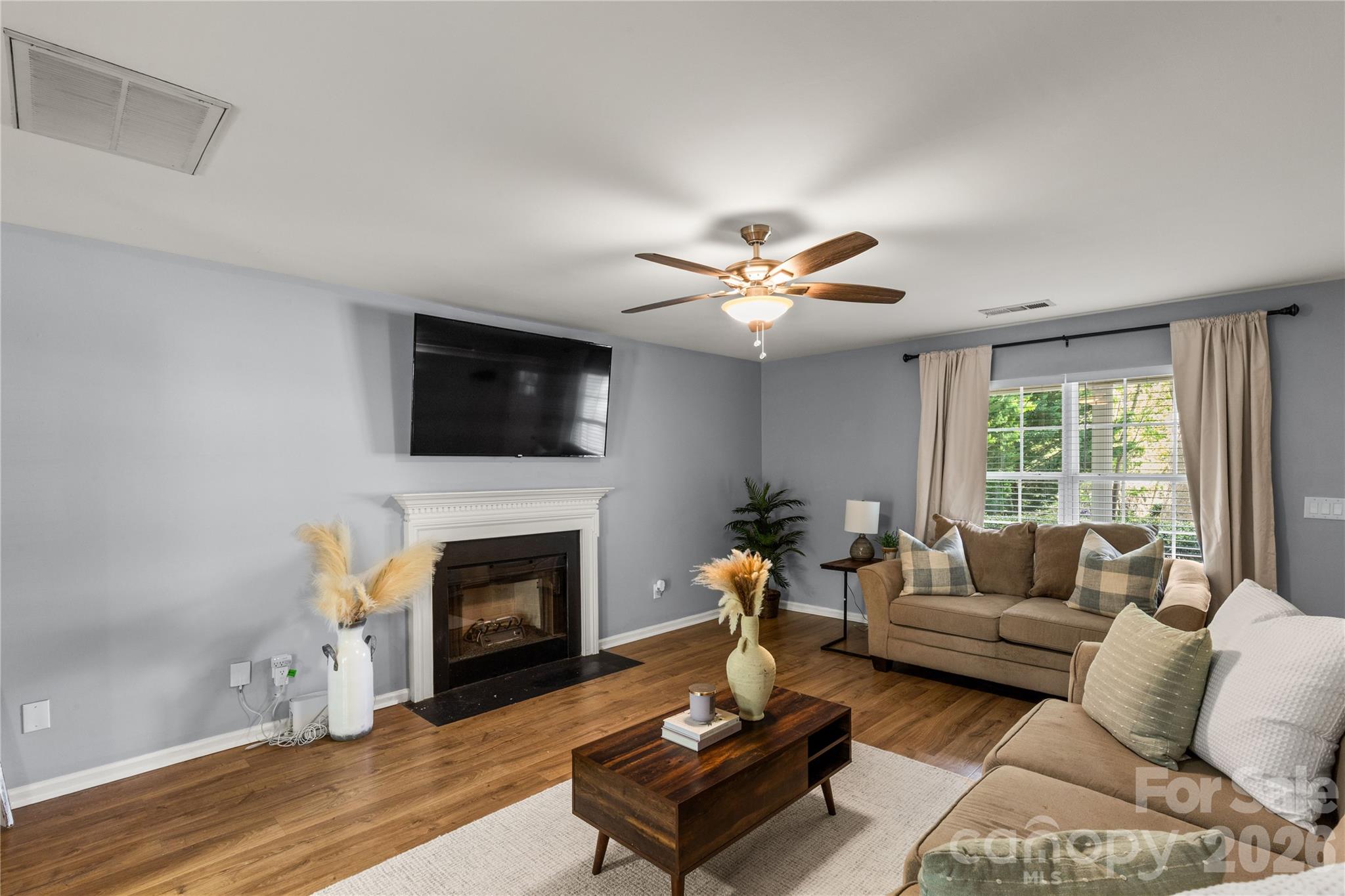 1604 Flagsworth Road Clover, SC 29710 - Photo 9 of 28