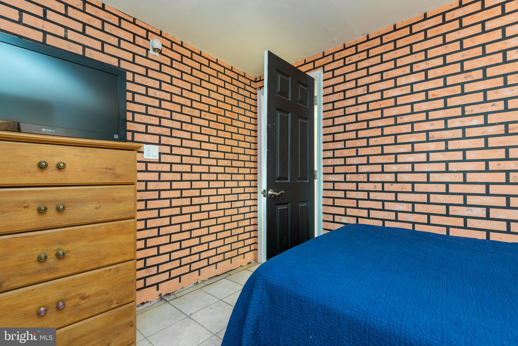 4625 Evansdale Road Woodbridge, VA 22193 - Photo 20 of 29 Basement Bedroom