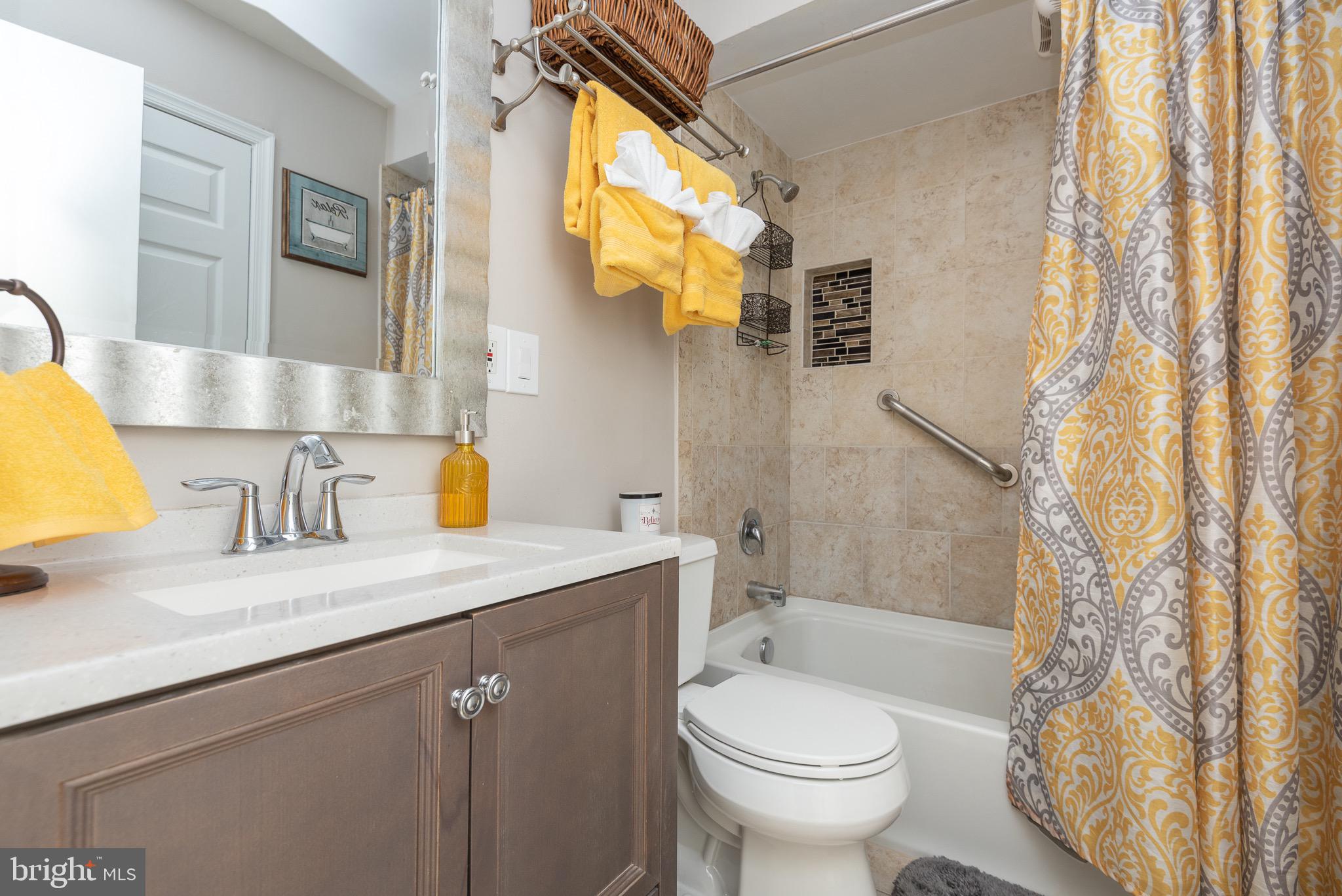 4625 Evansdale Road Woodbridge, VA 22193 - Photo 8 of 29 Gallery Image 8