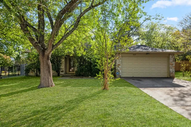a view of backyard with green space