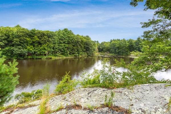 45 Kelly Way, Unit 27 Canton, MA 02021 - Photo 35 of 37 Gallery Image 35