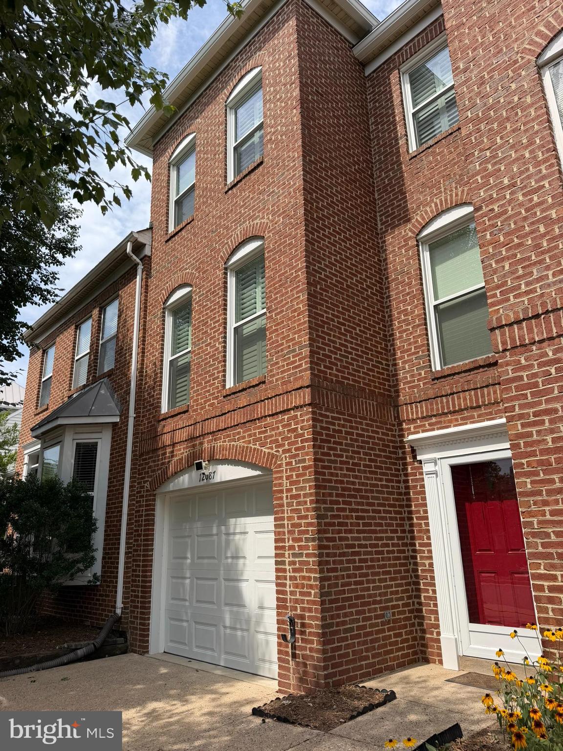 12087 Edgemere Circle Reston, VA 20190 - Photo 4 of 4