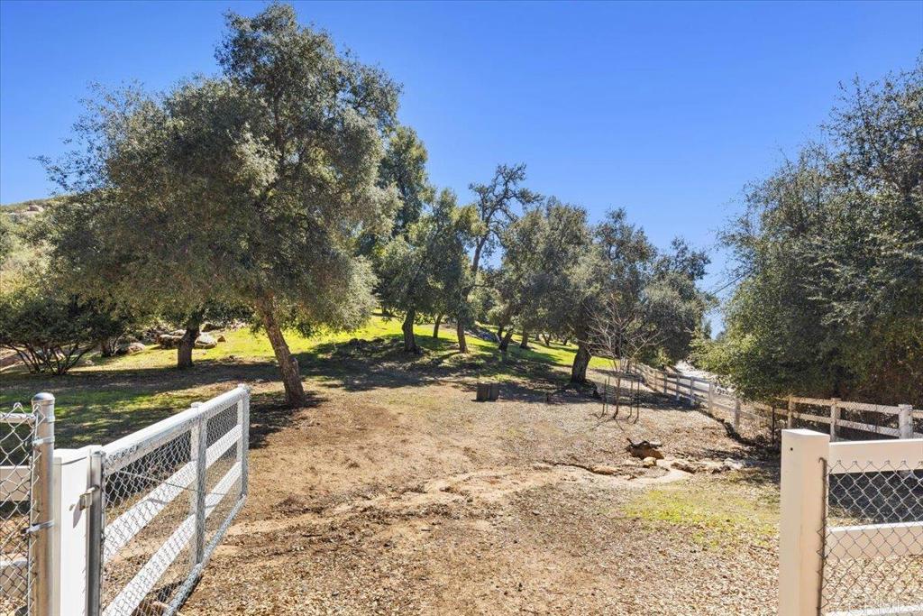 10499 Highway 79 Descanso, CA 91916 - Photo 61 of 75