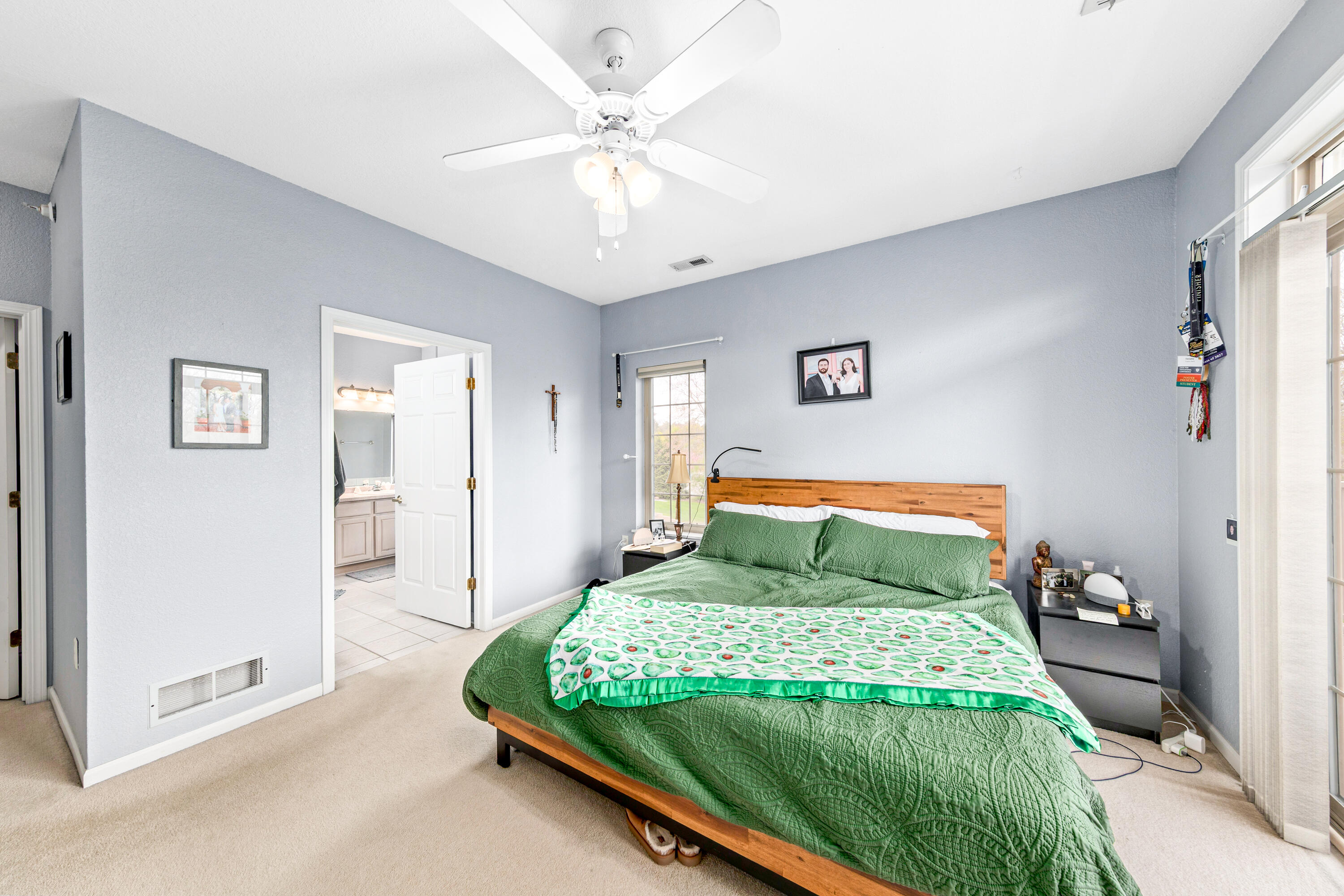 13060 West Bluemound Road, Unit 201 Elm Grove, WI 53122 - Photo 12 of 27 13060 W Bluemound Rd-12