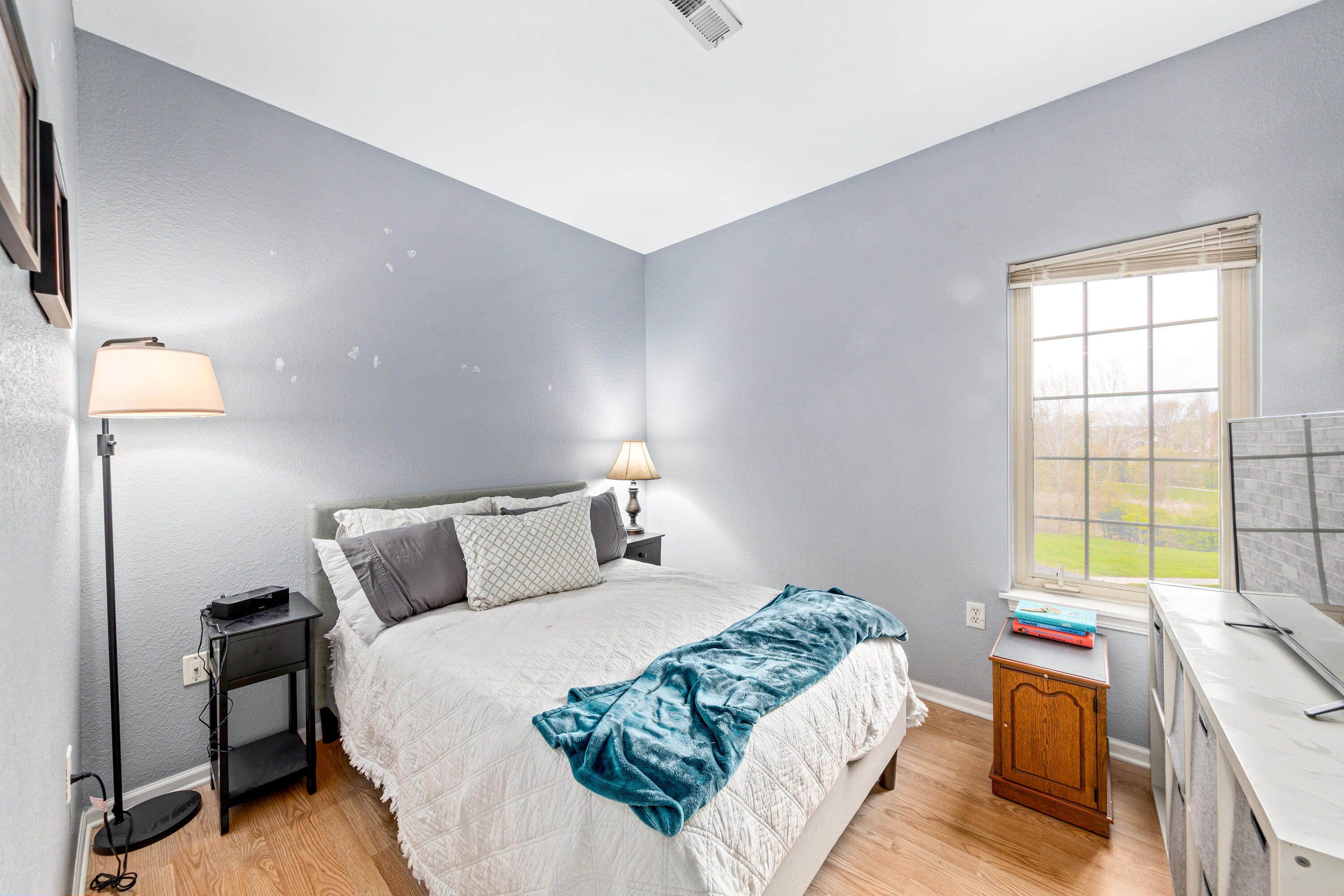 13060 West Bluemound Road, Unit 201 Elm Grove, WI 53122 - Photo 13 of 27 13060 W Bluemound Rd-9