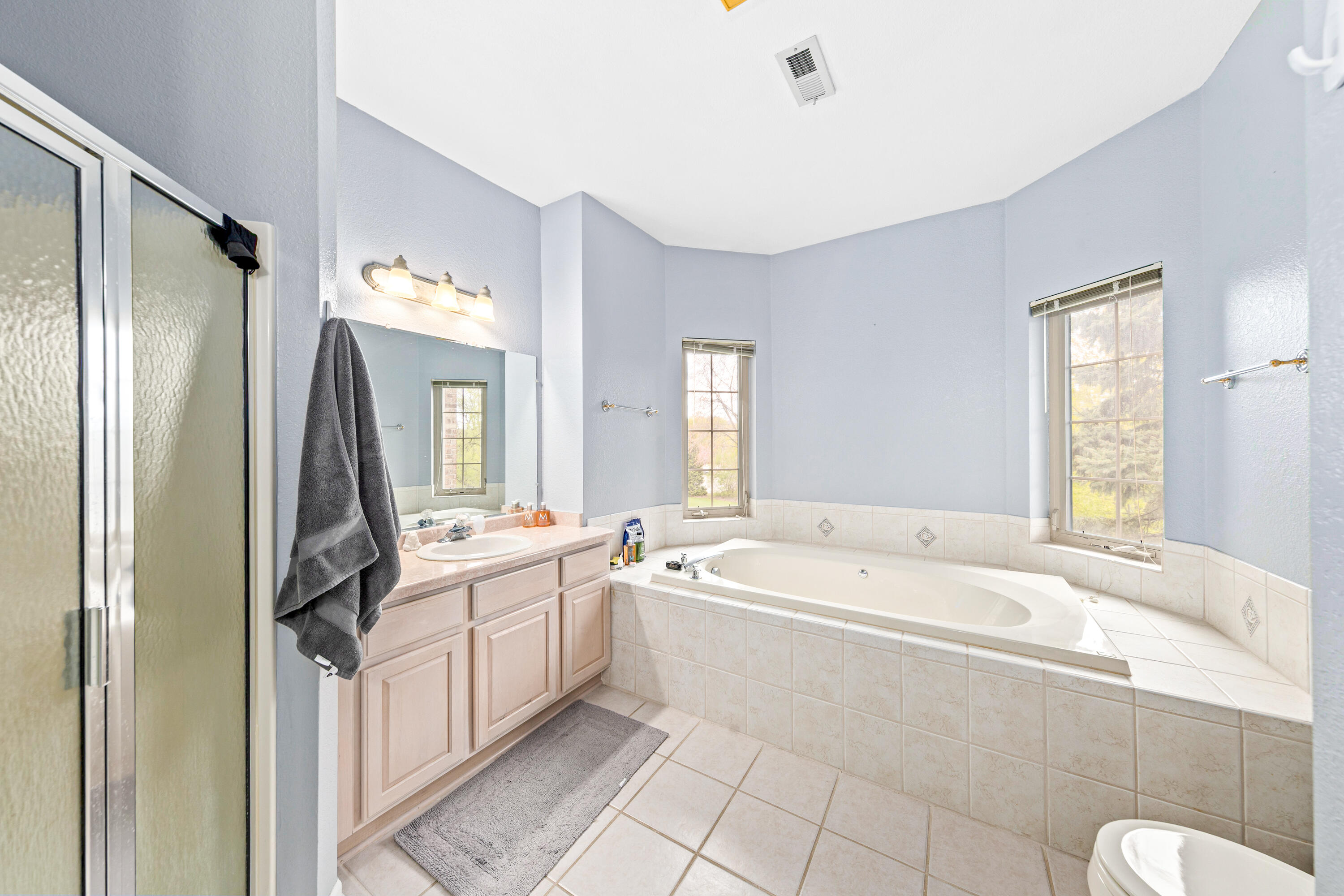 13060 West Bluemound Road, Unit 201 Elm Grove, WI 53122 - Photo 14 of 27 13060 W Bluemound Rd-13