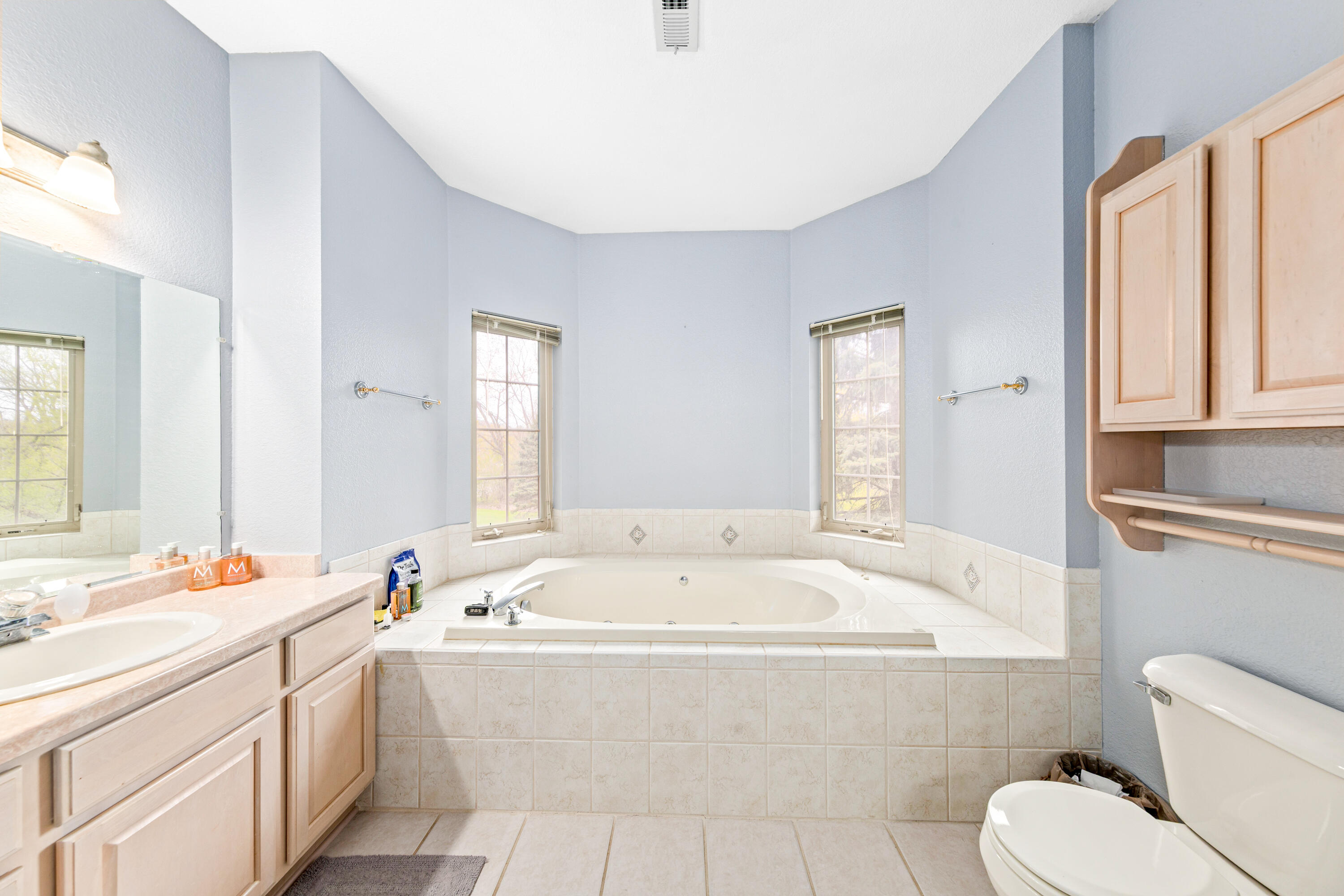 13060 West Bluemound Road, Unit 201 Elm Grove, WI 53122 - Photo 15 of 27 13060 W Bluemound Rd-14