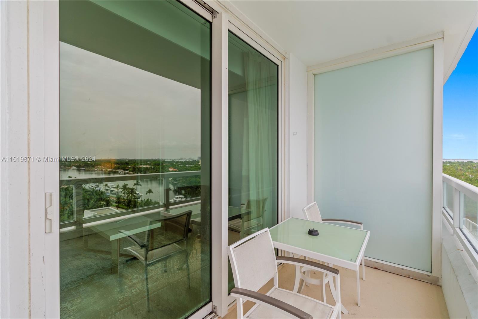 4401 Collins Avenue, Unit 1007 Miami Beach, FL 33140 - Photo 16 of 58