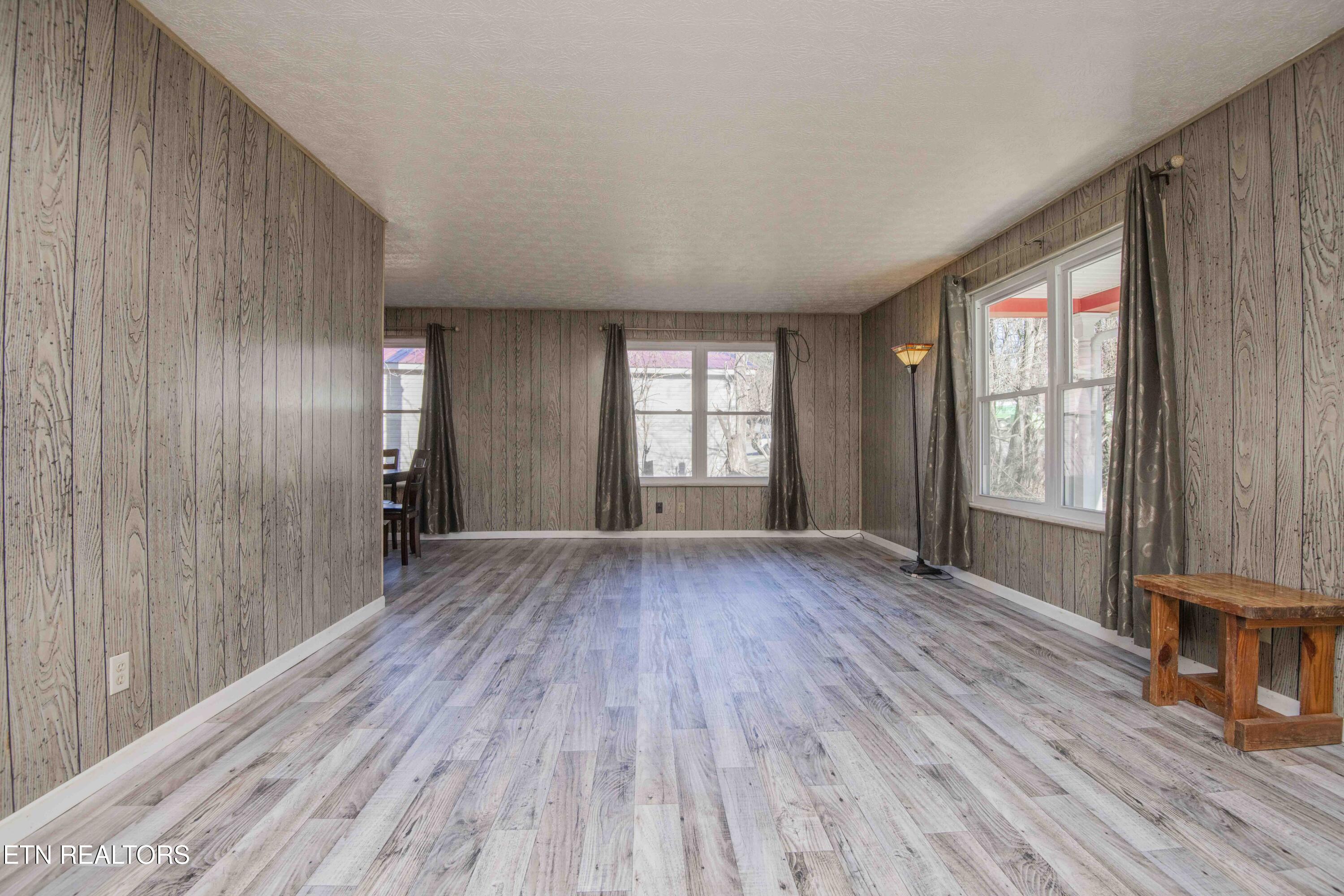 6853 Fraker Road Knoxville, TN 37918 - Photo 11 of 48 living 3_1