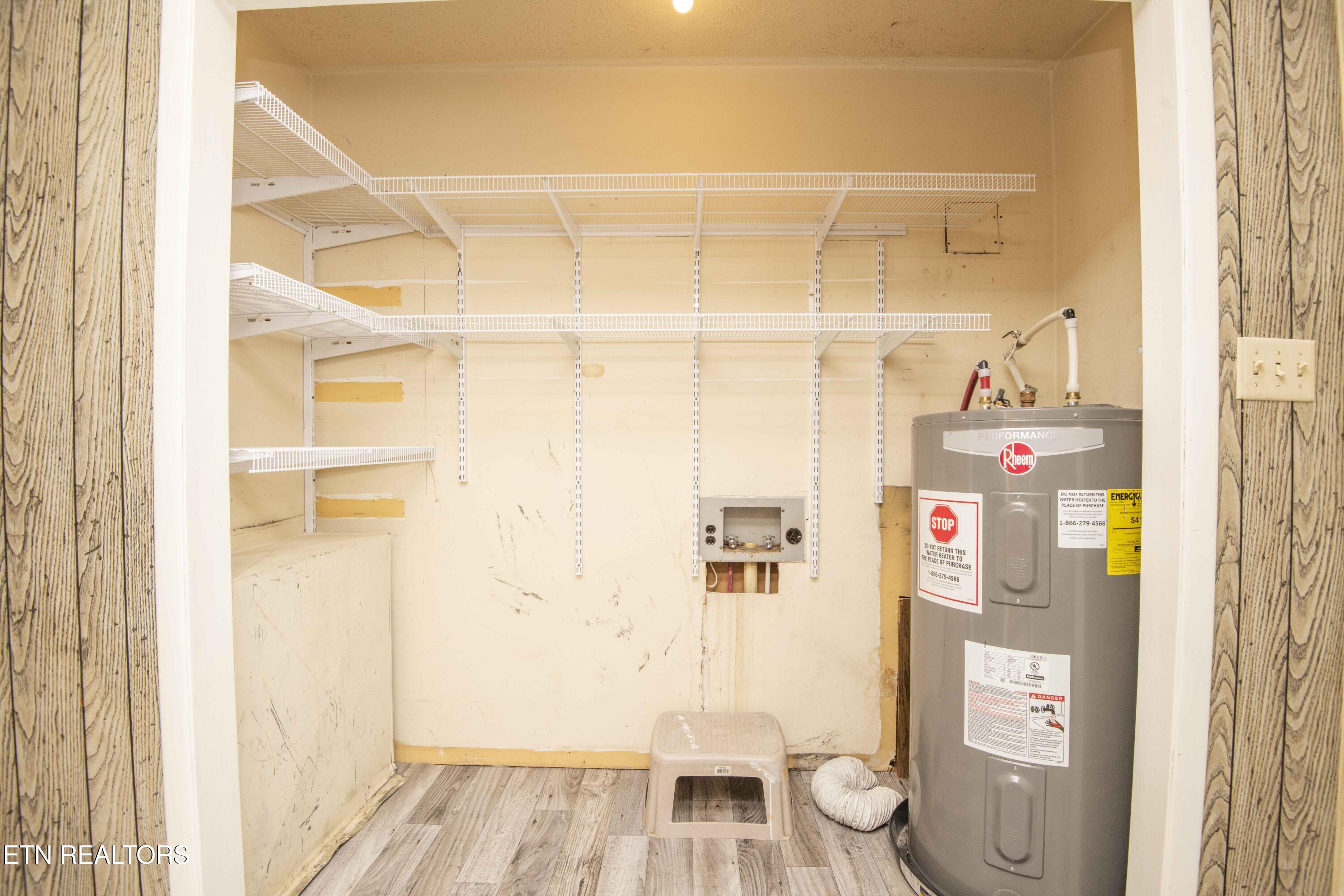 6853 Fraker Road Knoxville, TN 37918 - Photo 22 of 48 laundry_1