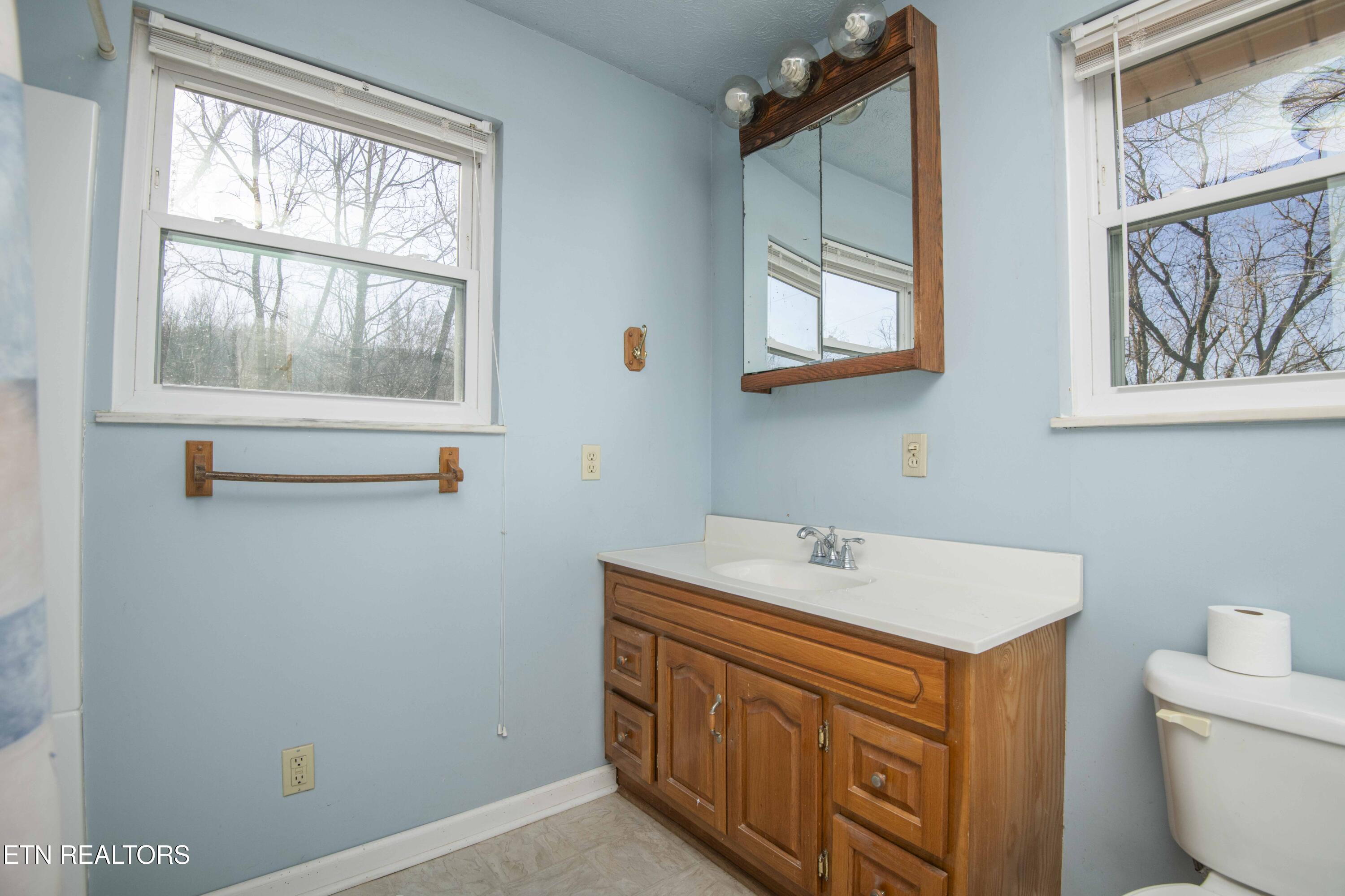 6853 Fraker Road Knoxville, TN 37918 - Photo 30 of 48 master bath_1