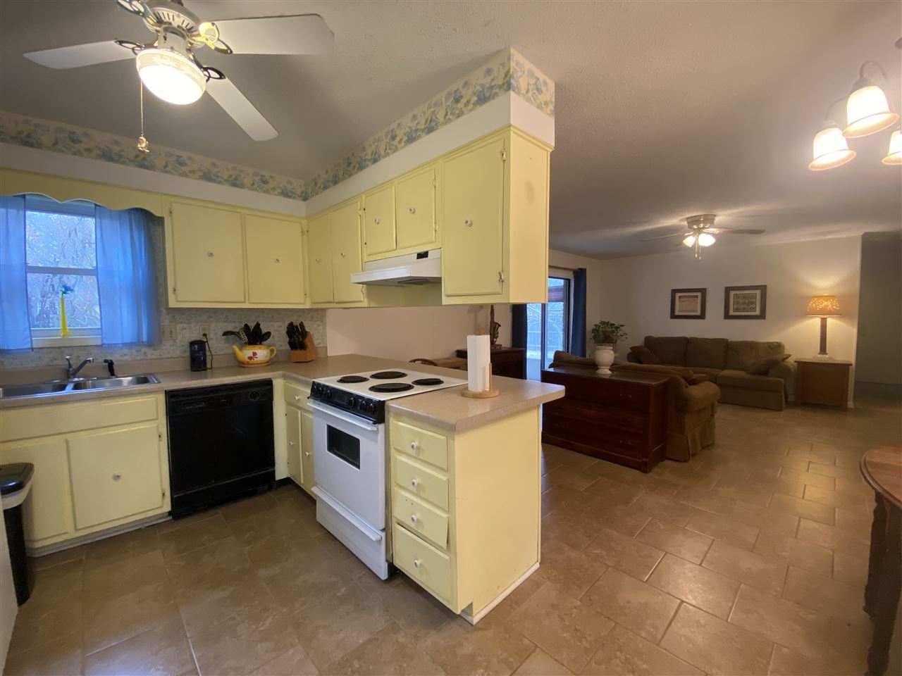 3925 Luther Road Bartlett, TN 38135 - Photo 14 of 20 Gallery Image 14